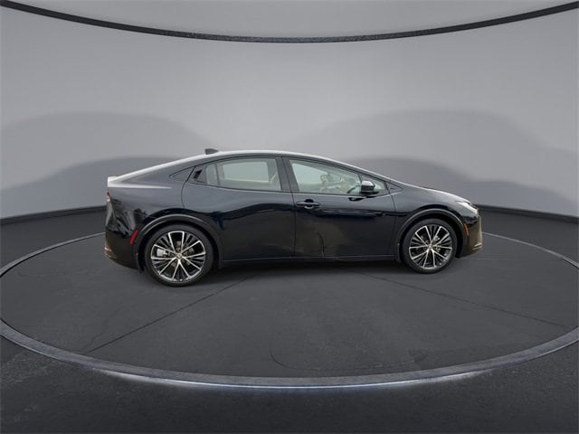 Thumbnail: 2025 Toyota Prius - 9