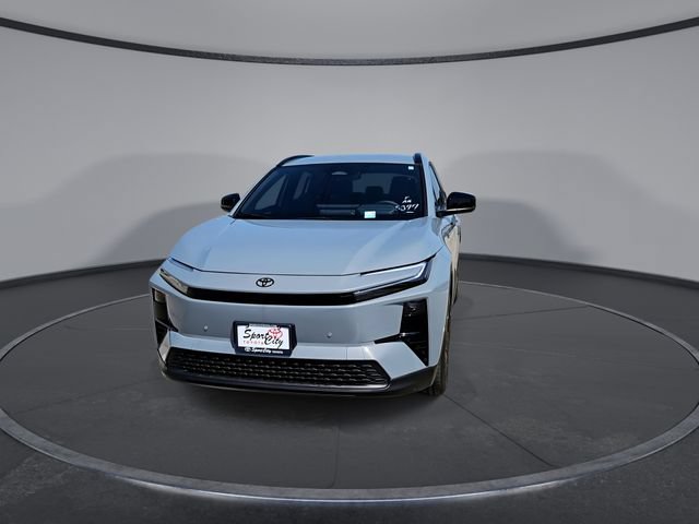 Thumbnail: 2026 Toyota C-HR - 3
