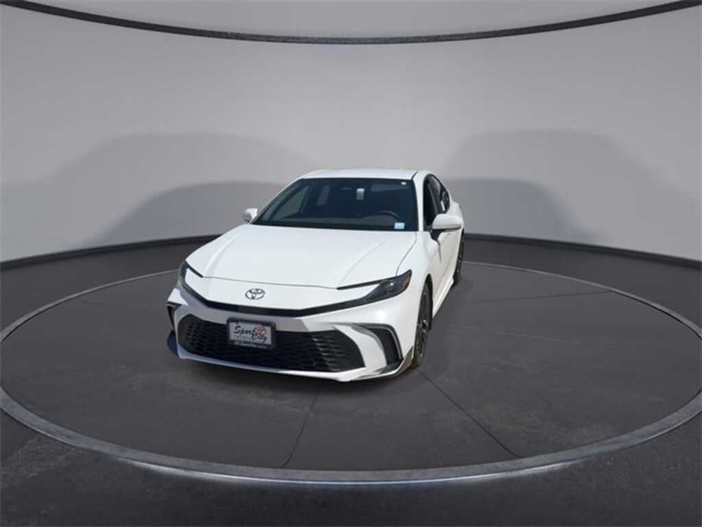 Used 2025 Toyota Camry SE Sedan