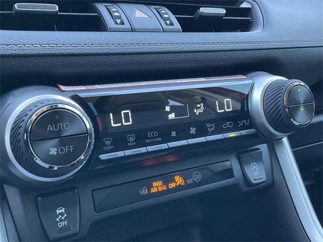 Thumbnail: 2025 Toyota RAV4 - 25