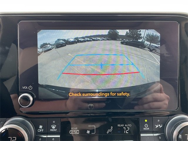 Thumbnail: 2023 Toyota Highlander - 22