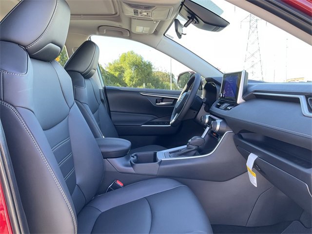 Thumbnail: 2025 Toyota RAV4 - 19