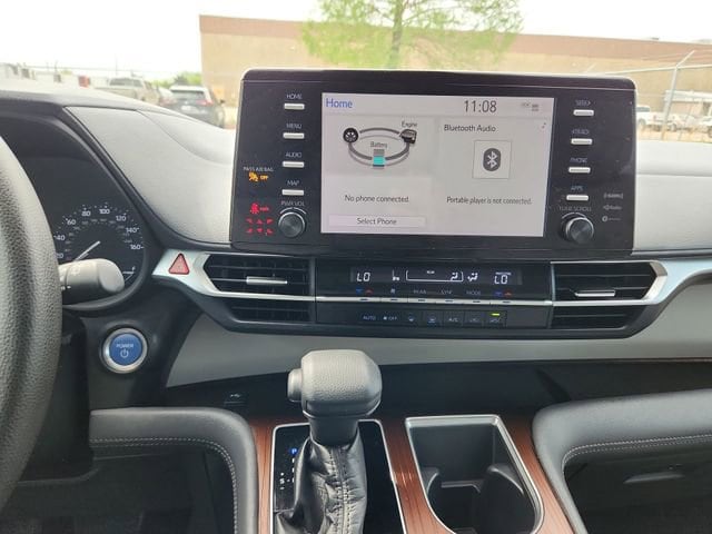 Thumbnail: 2021 Toyota Sienna - 22