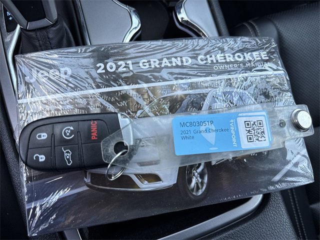 Thumbnail: 2021 Jeep Grand Cherokee - 28