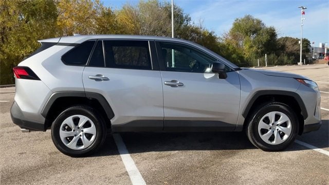 Thumbnail: 2024 Toyota RAV4 - 9