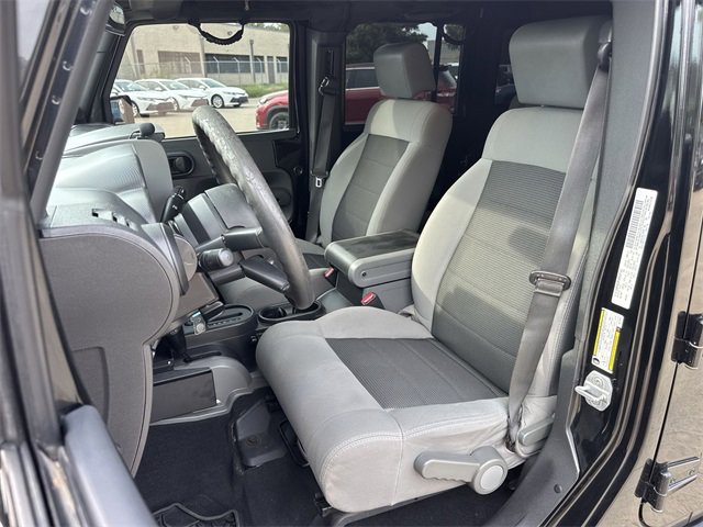 Thumbnail: 2010 Jeep Wrangler - 13