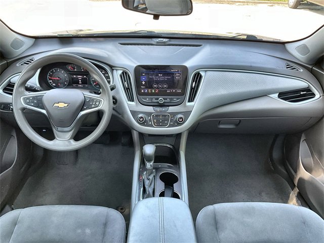 Thumbnail: 2022 Chevrolet Malibu - 18