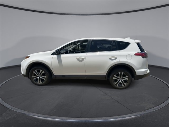 Thumbnail: 2018 Toyota RAV4 - 5