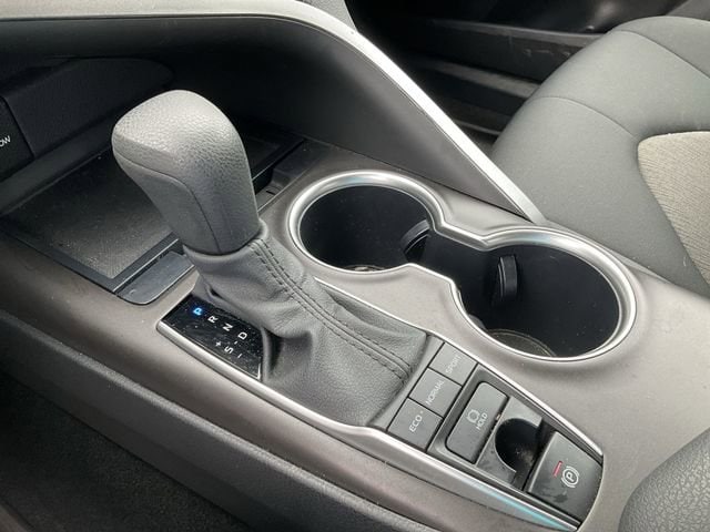 Thumbnail: 2023 Toyota Camry - 21