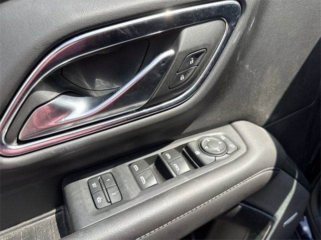 Thumbnail: 2022 Chevrolet Tahoe - 13