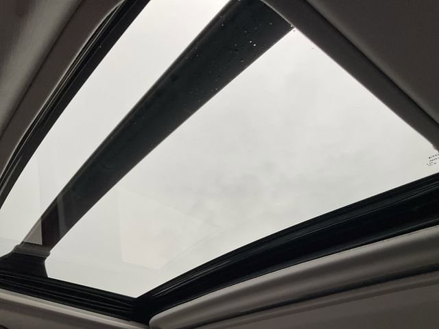 Thumbnail: 2025 Toyota RAV4 - 15