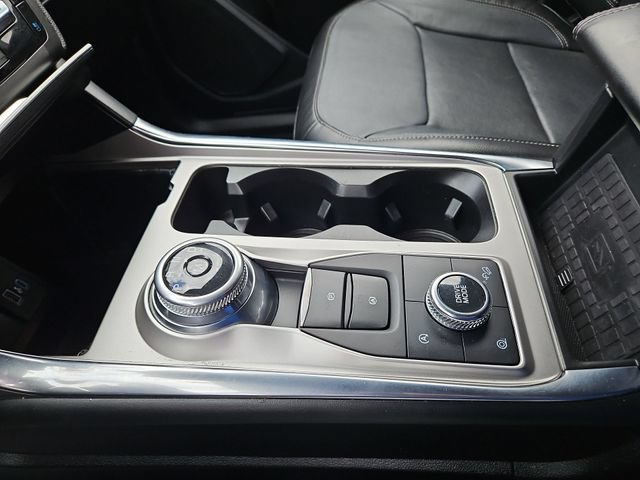 Thumbnail: 2020 Ford Explorer - 26
