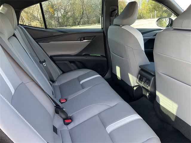 Thumbnail: 2025 Toyota Camry - 16