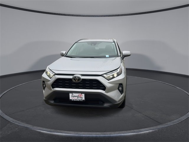 2025 Toyota RAV4 XLE Premium photo 3