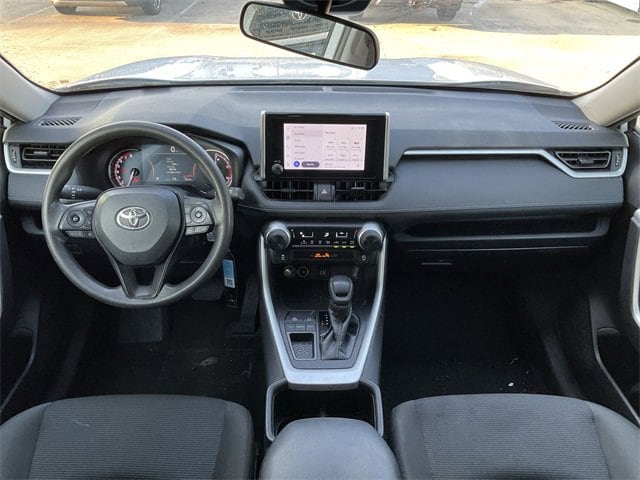 Thumbnail: 2024 Toyota RAV4 - 18