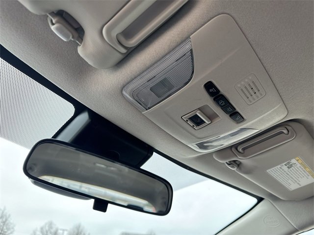 Thumbnail: 2021 Toyota Corolla - 22