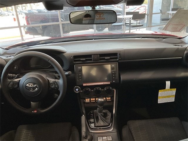 Thumbnail: 2025 Toyota GR86 - 11