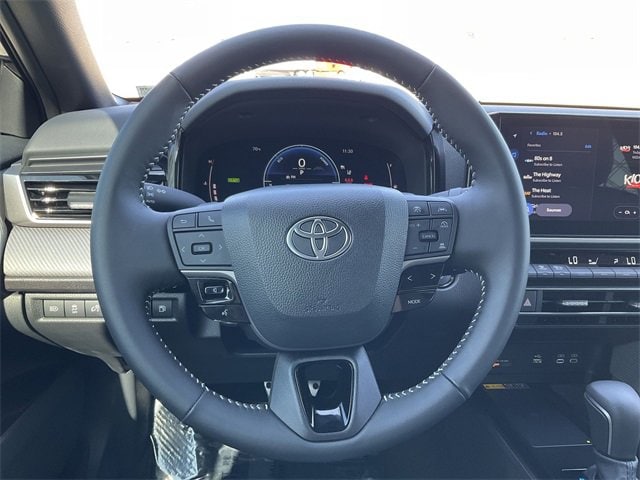 Thumbnail: 2025 Toyota Camry - 19