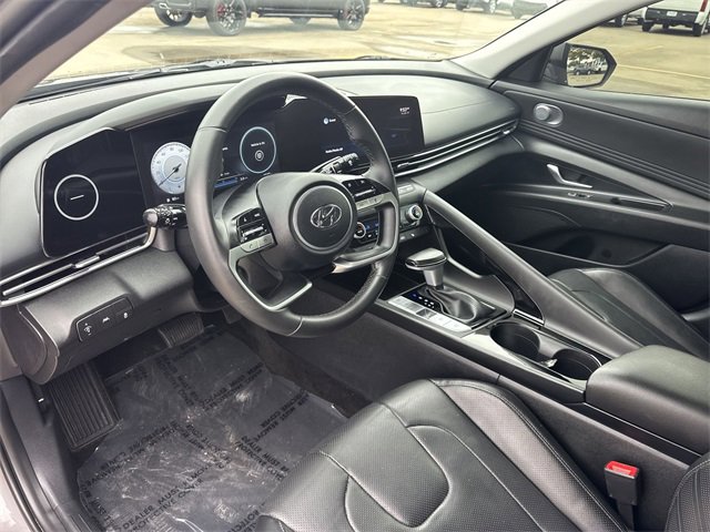 Thumbnail: 2022 Hyundai Elantra - 10