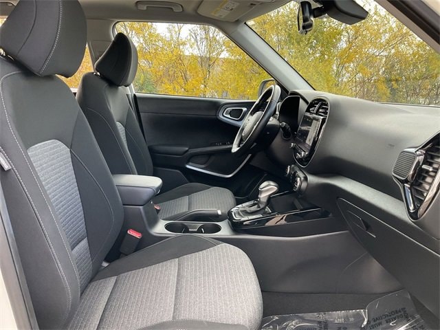 Thumbnail: 2023 Kia Soul - 17