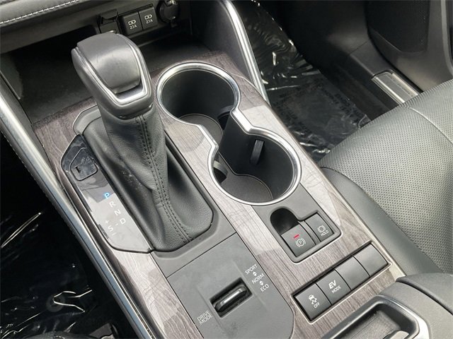 Thumbnail: 2021 Toyota Highlander - 26