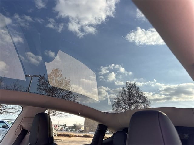 Thumbnail: 2026 Tesla Model Y - 14