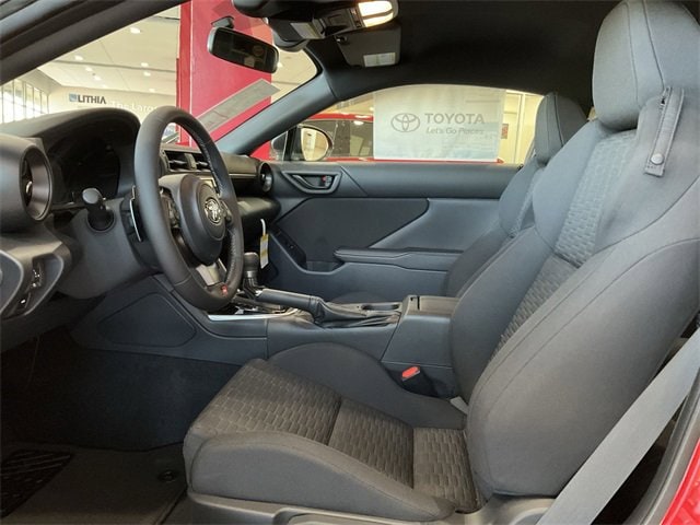 Thumbnail: 2025 Toyota GR86 - 6