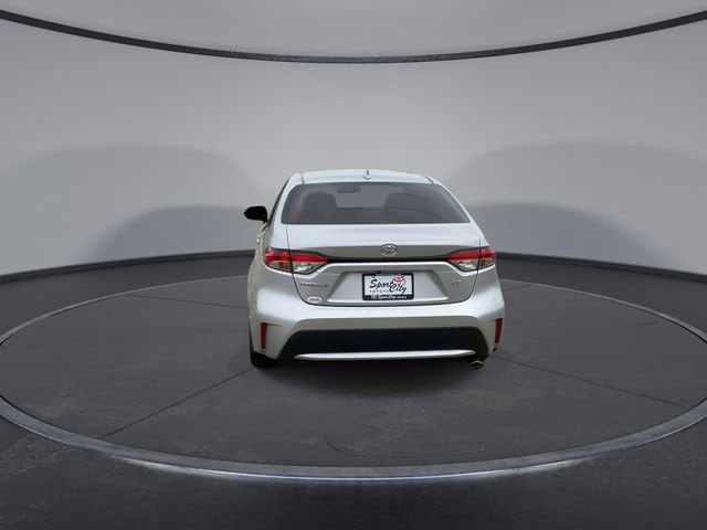 Thumbnail: 2021 Toyota Corolla - 7