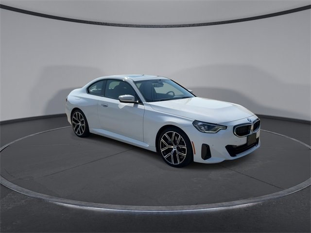 2024 Bmw 230i Coupe photo 2