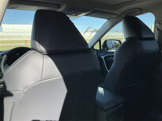 Thumbnail: 2025 Toyota RAV4 - 16