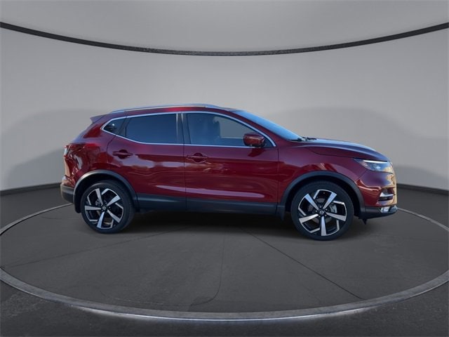 Thumbnail: 2020 Nissan Rogue Sport - 9