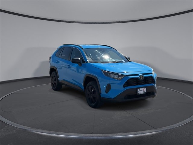 2019 Toyota RAV4 LE photo 2