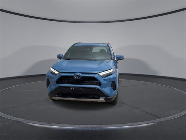 Thumbnail: 2022 Toyota RAV4 - 3