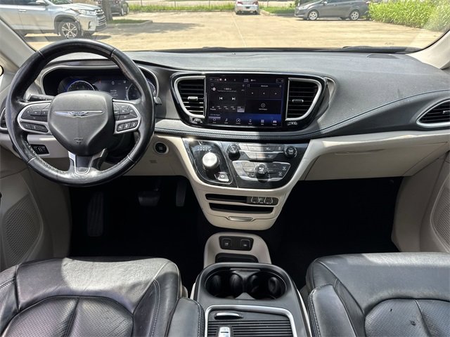 Thumbnail: 2021 Chrysler Pacifica - 18