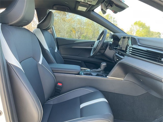 Thumbnail: 2025 Toyota Camry - 17