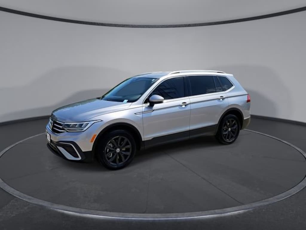 Used 2024 Volkswagen Tiguan 2.0T SE SUV