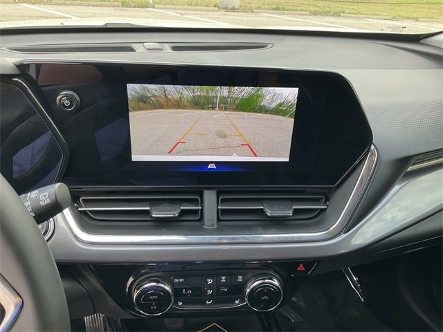 Thumbnail: 2025 Chevrolet Trax - 20