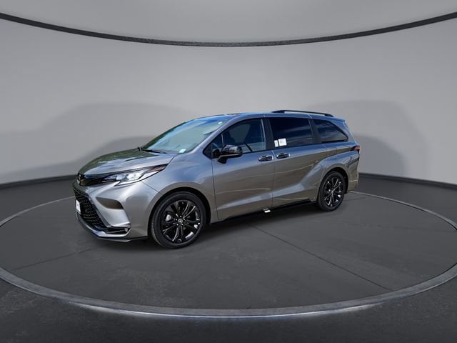 Thumbnail: 2026 Toyota Sienna - 4
