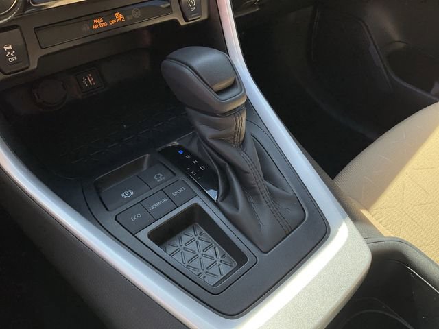 Thumbnail: 2025 Toyota RAV4 - 25