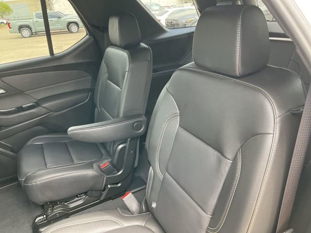 Thumbnail: 2023 Chevrolet Traverse - 17