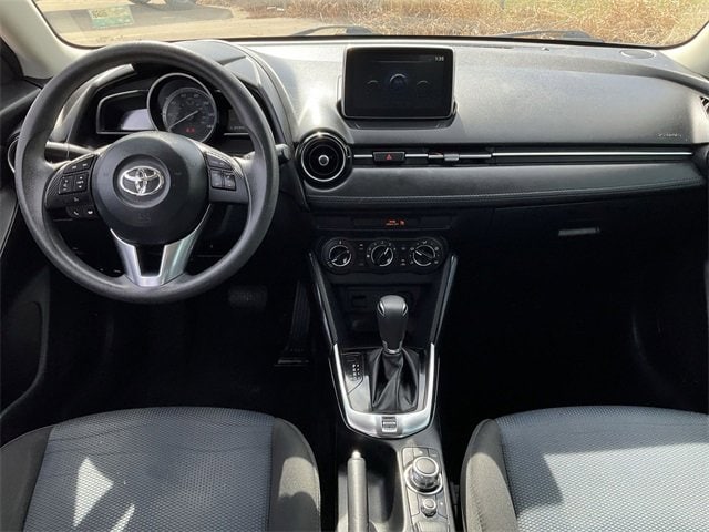 Thumbnail: 2017 Toyota Yaris iA - 18