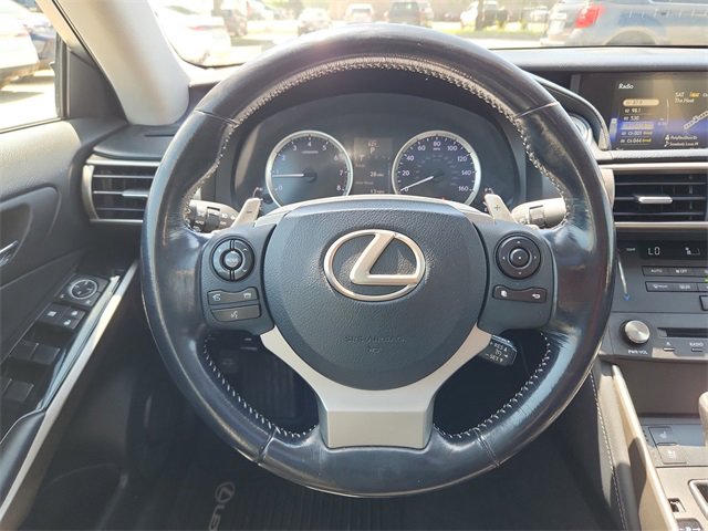 Thumbnail: 2016 Lexus IS - 20
