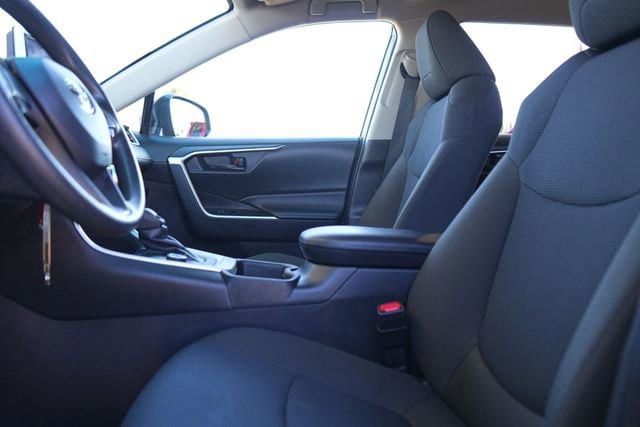 Thumbnail: 2024 Toyota RAV4 - 11