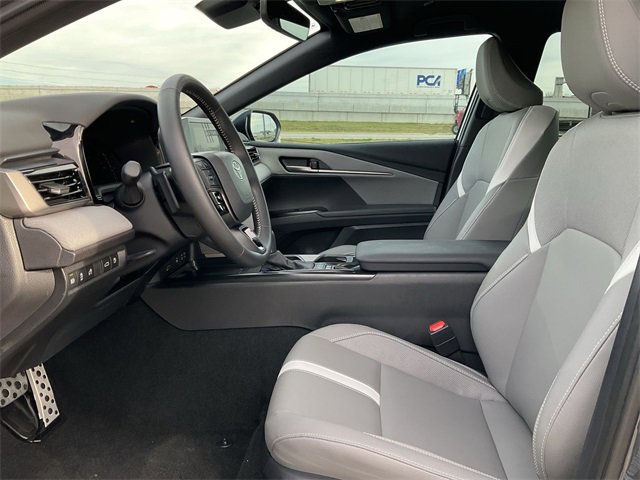 Thumbnail: 2025 Toyota Camry - 13