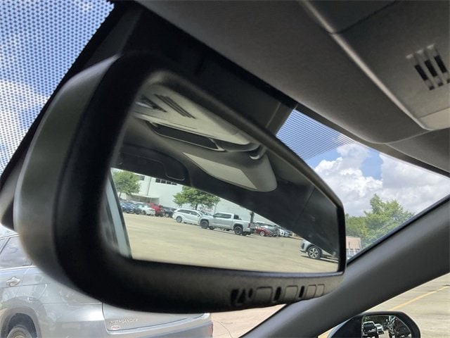 Thumbnail: 2021 Toyota Camry - 25