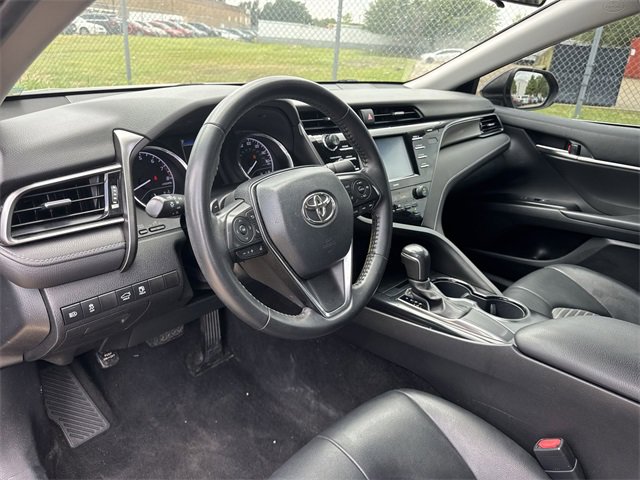 2020 Toyota Camry SE 10