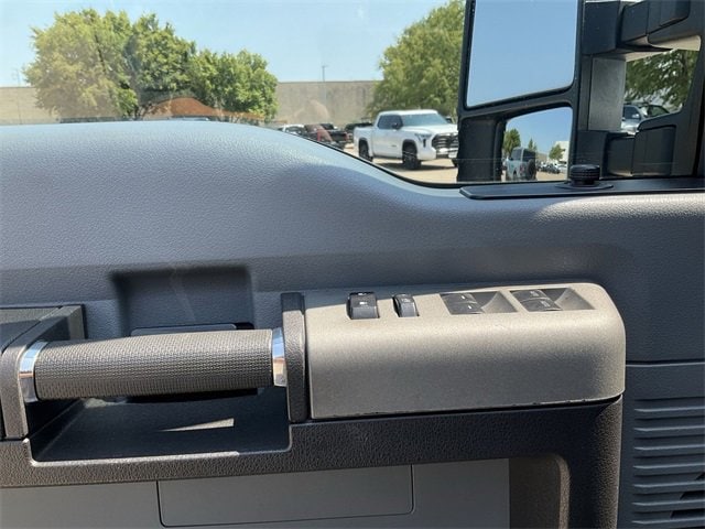 Thumbnail: 2016 Ford F-250 - 14