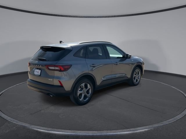 Thumbnail: 2025 Ford Escape - 8