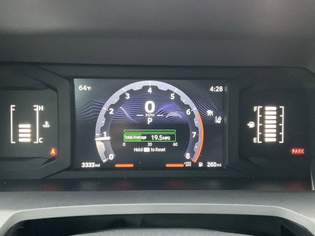 2025 Toyota Tacoma SR5 - Photo 26