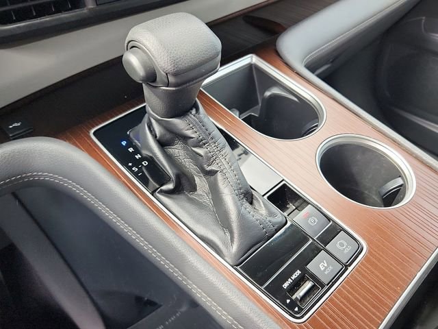 Thumbnail: 2021 Toyota Sienna - 25